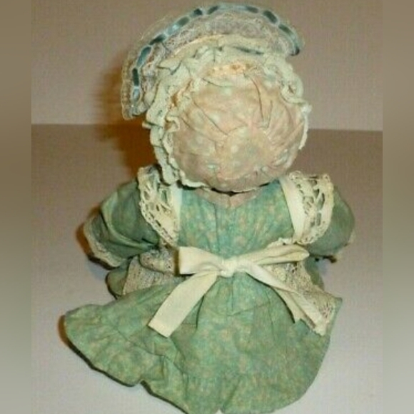 Vintage Ashton Drake Galleries Porcelain Dolls (2pair) - Picture 5 of 12